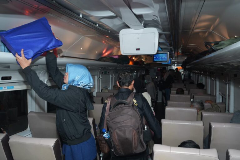 40.678-Tempat-Duduk-Tersedia-2-7