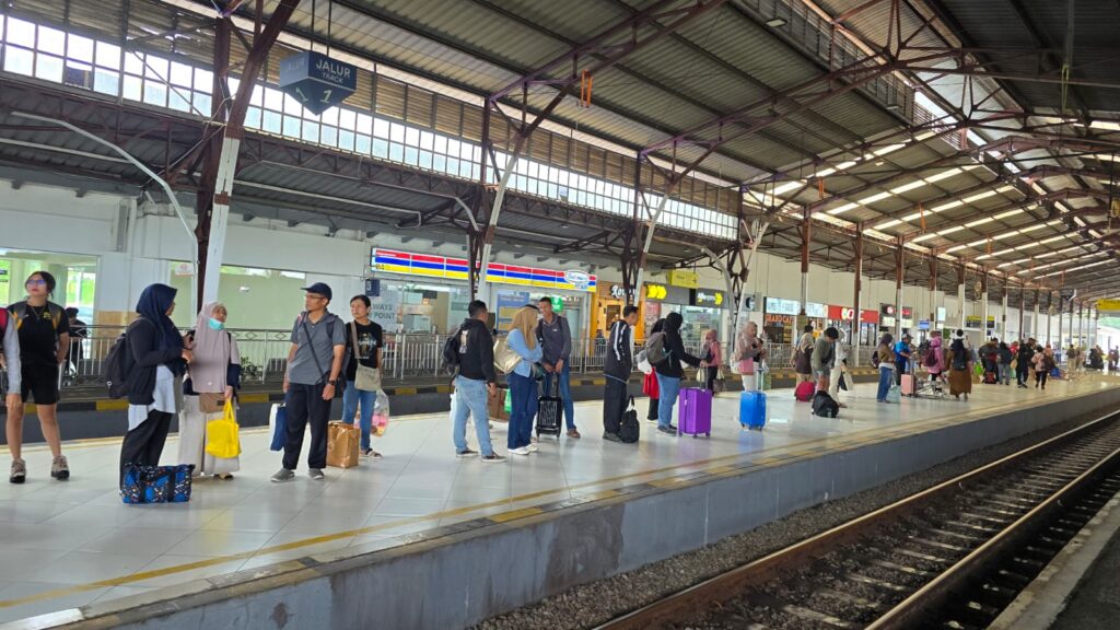 KAI-Kepadatan-Penumpang-1-1